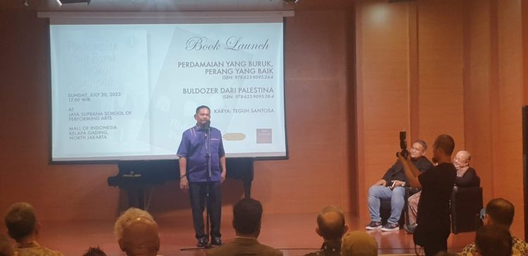 Teguh Santosa Aset Bangsa Indonesia, Tokoh Pers dan Pengamat Hubungan Internasional
