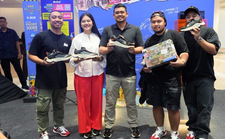 Ciri Khas Gambar Gedung Warenhui Bangunan Heritage di Kota Medan, Produk Sepatu Sneakers