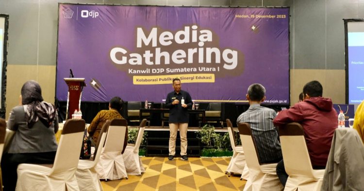 Pendapatan Negara Tumbuh Positif, Media Massa Alat yang Sangat Penting